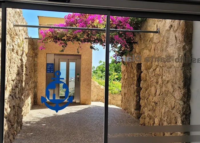 Castillo De Santa Clara Luxury Apartment